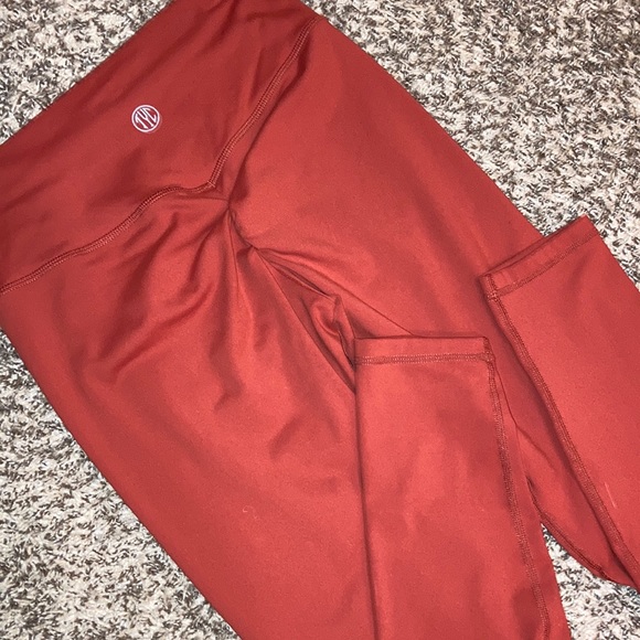 BOOTY SCRUNCH Leggings - Picture 2 of 3